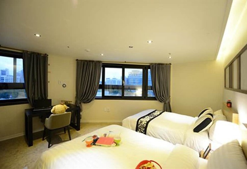 디럭스 룸, Dunsan Graytone