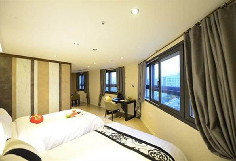 디럭스 룸, Dunsan Graytone