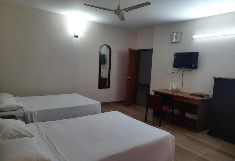 اتاق لوکس, Garden Residents Uttara Lake View