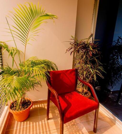 اتاق خانوادگی, Garden Residents Uttara Lake View