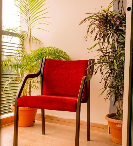 اتاق خانوادگی, Garden Residents Uttara Lake View