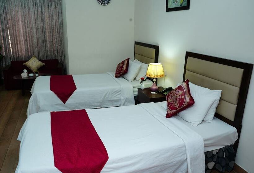 اتاق لوکس, Garden Residents Uttara Lake View