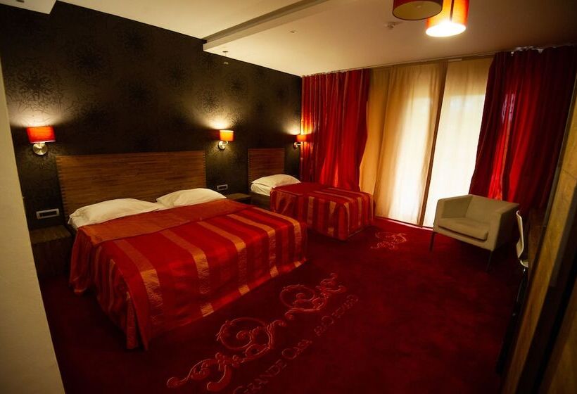 اتاق راحتی سه تخته, Grande Casa