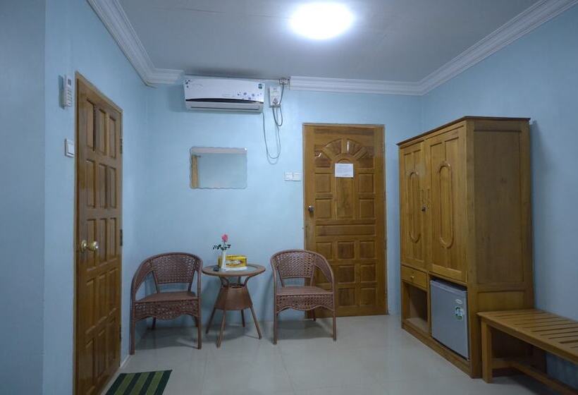 تختخواب در اتاق مشترک, Inlay Palace