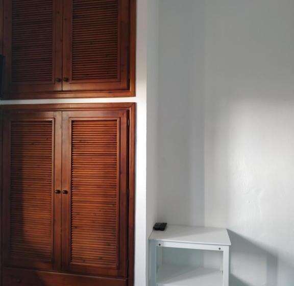 스탠다드 트리플 룸, La Giara