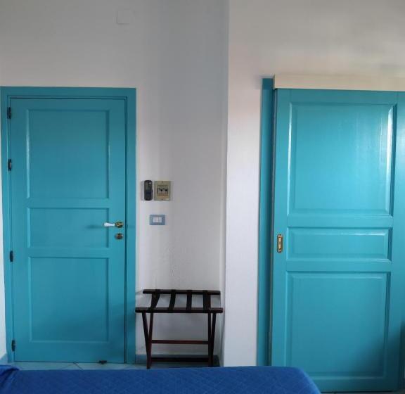 스탠다드 트리플 룸, La Giara