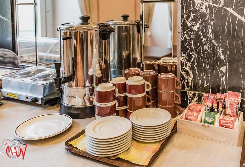 اتاق خانوادگی, Moderno