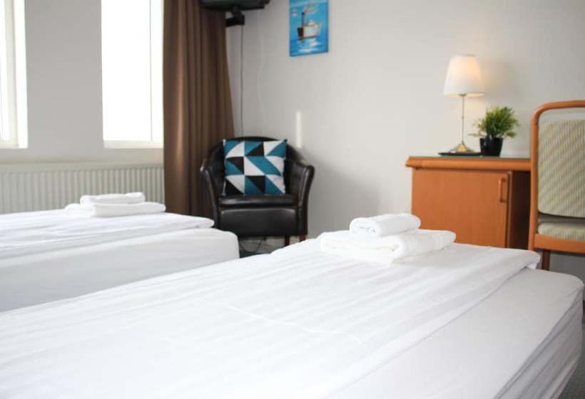 חדר אקונומי, North Star Staðarflöt