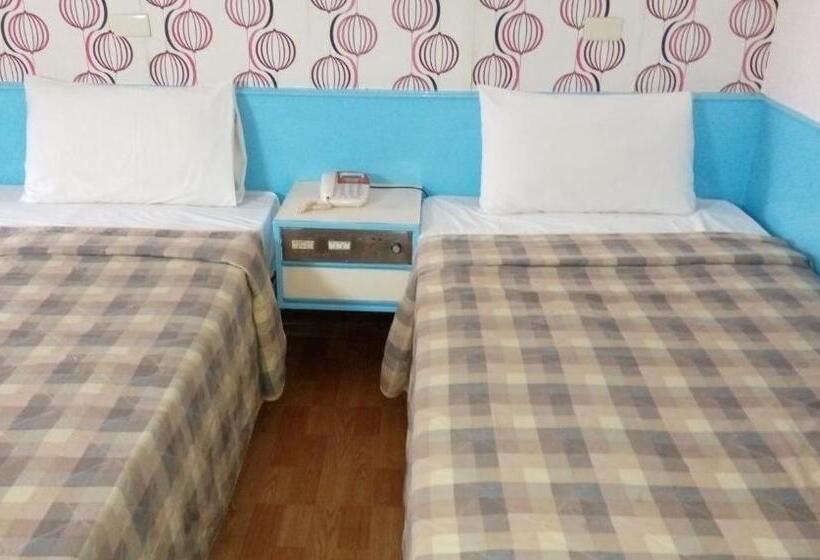 اتاق استاندارد, Reui Chung