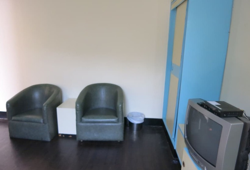 اتاق استاندارد, Reui Chung