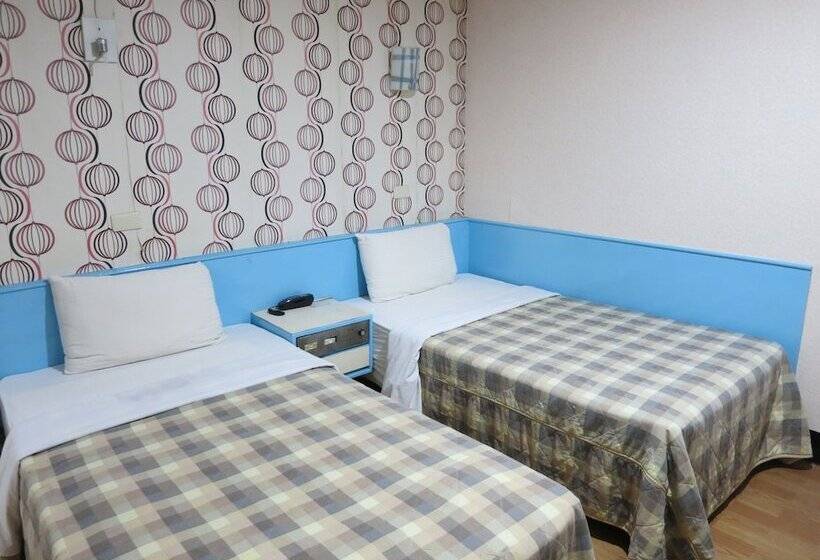 اتاق استاندارد, Reui Chung