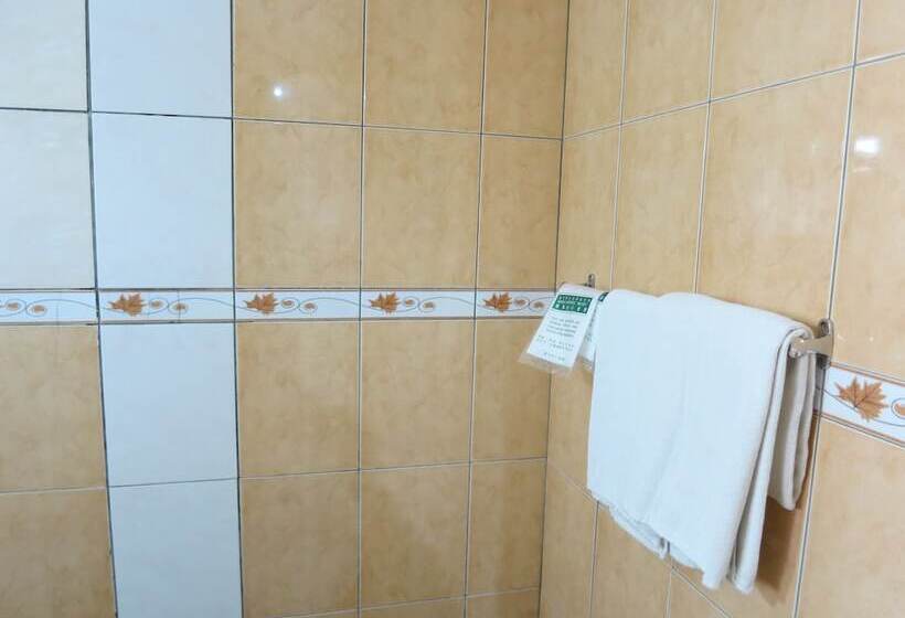 اتاق استاندارد, Reui Chung