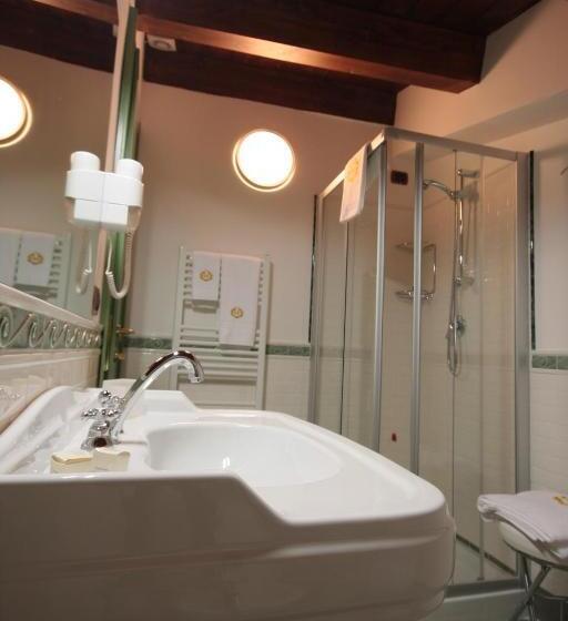 اتاق استاندارد, Rojan