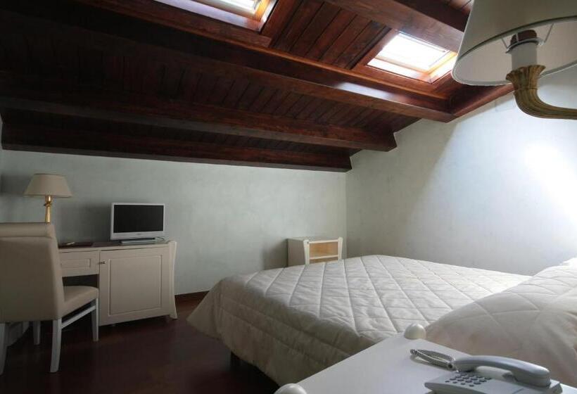 اتاق استاندارد, Rojan