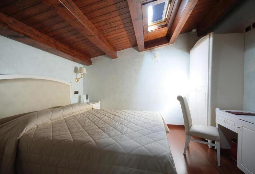 اتاق استاندارد, Rojan