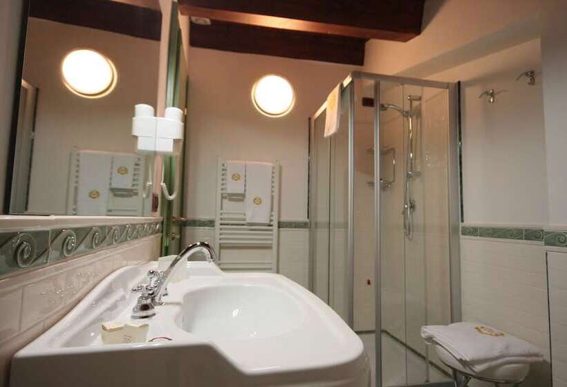 اتاق استاندارد, Rojan