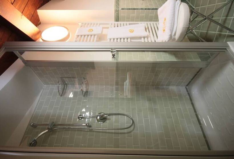 اتاق استاندارد, Rojan