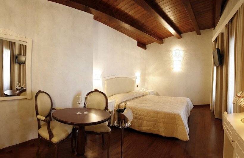 سوییت جونیور, Rojan