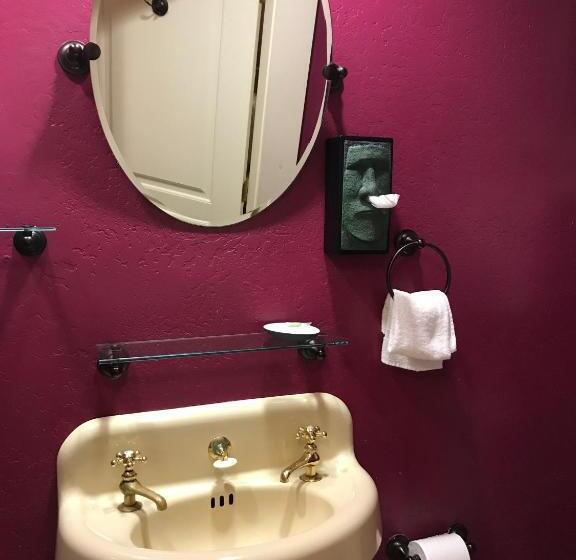 豪华房间, Sutter