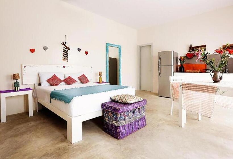 استودیو استاندارد با چشمانداز استخر, Xscapetulum