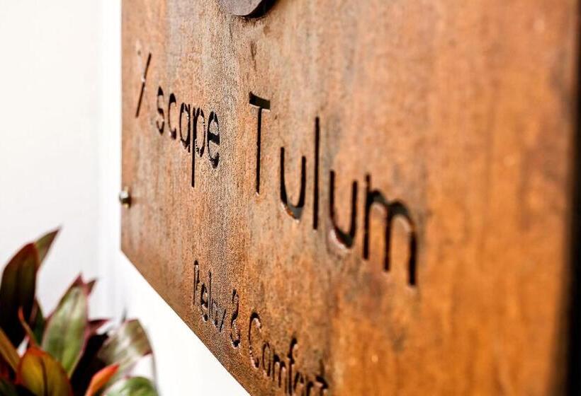 استودیو استاندارد با چشمانداز استخر, Xscapetulum