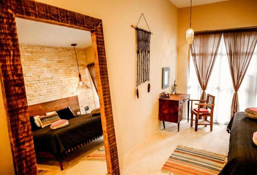 سوییت لوکس, Xscapetulum