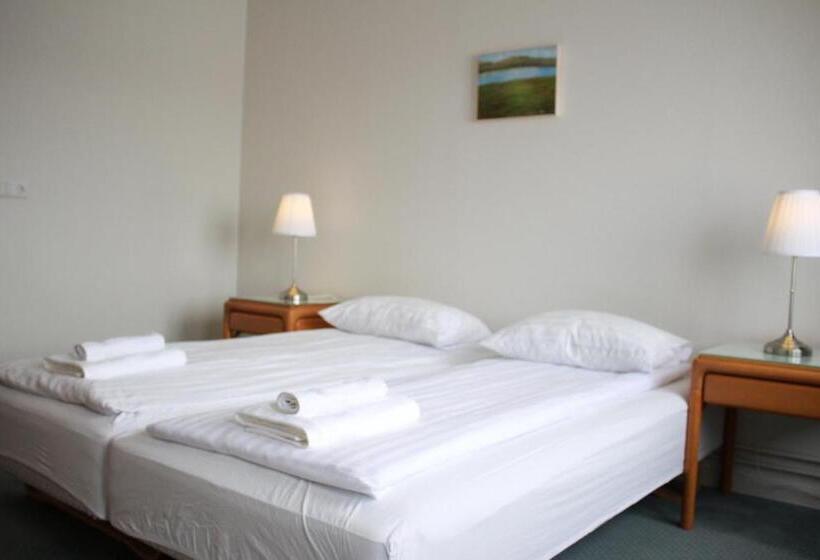 חדר אקונומי, North Star Staðarflöt