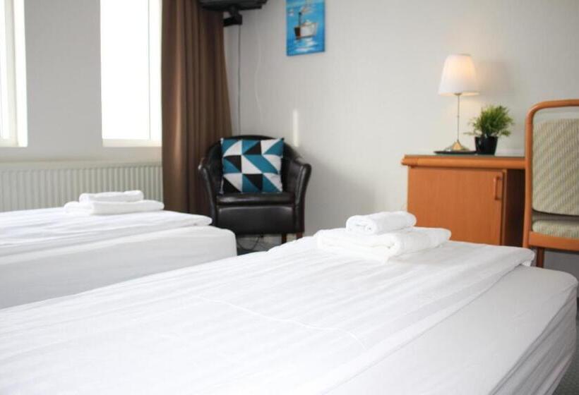 חדר אקונומי, North Star Staðarflöt