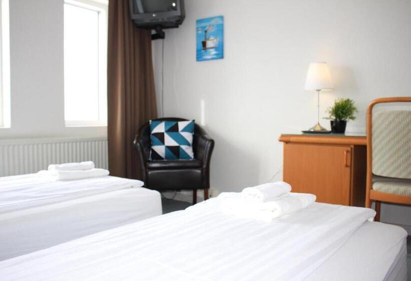 חדר אקונומי, North Star Staðarflöt