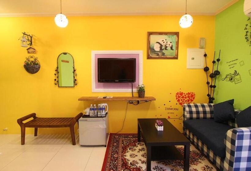 اتاق استاندارد چهار تخته, Kenting Diack Inn