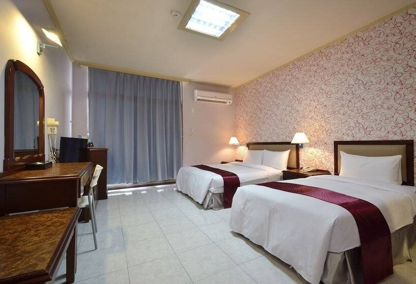 اتاق استاندارد سه نفره, Jiuning Business