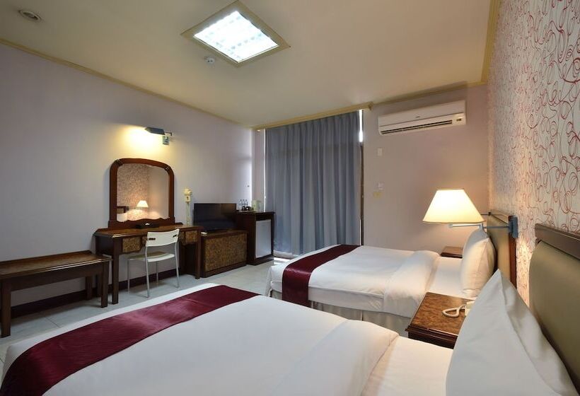 اتاق استاندارد سه نفره, Jiuning Business