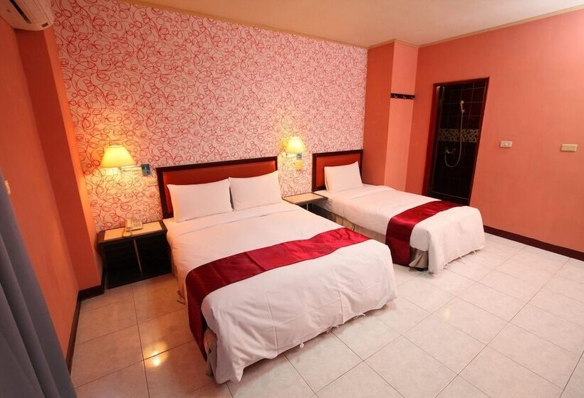 اتاق استاندارد سه نفره, Jiuning Business