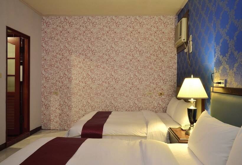 اتاق استاندارد چهار تخته, Jiuning Business