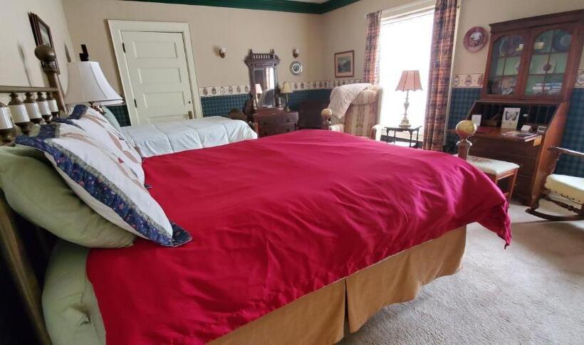 غرفة قياسية ثلاثية, Saravilla Bed & Breakfast