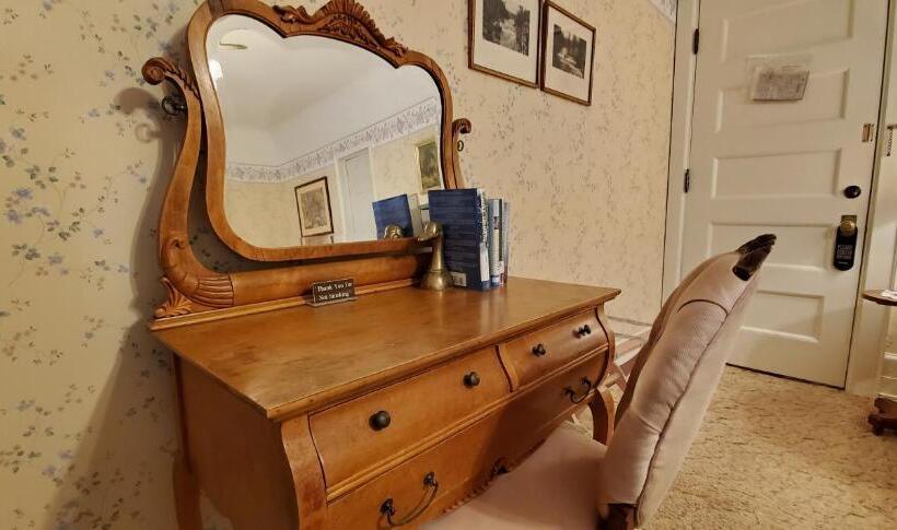 غرفة قياسية ثلاثية, Saravilla Bed & Breakfast