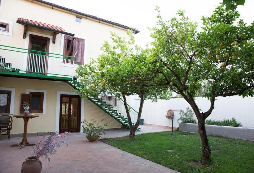 패밀리 룸 가든 전망, B&b La Chora Di Paestum