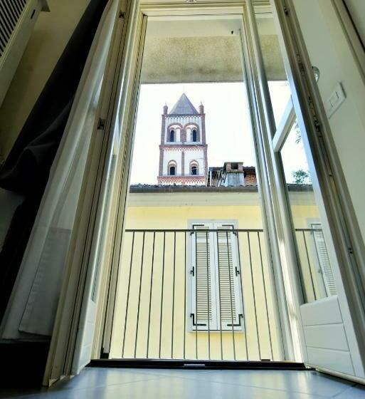 バルコニー付きシングルスタンダードルーム, La Terrazza Vercelli Bed & Charme