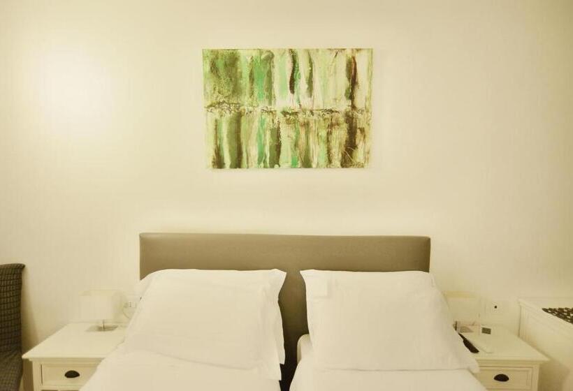 スタンダードルーム, La Terrazza Vercelli Bed & Charme