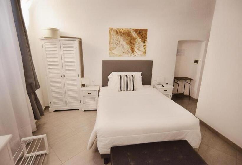 اتاق استاندارد با تخت دوبل, La Terrazza Vercelli Bed & Charme