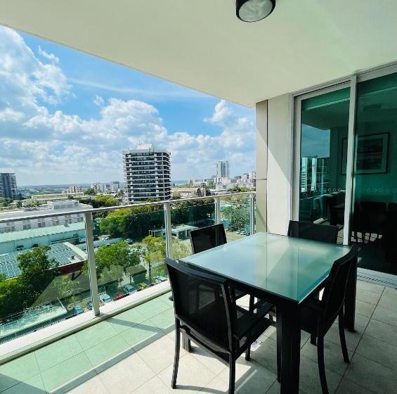 Апартаменты 1 Спальня, H On Mitchell Apartment