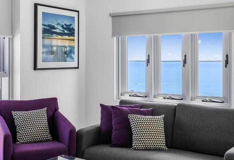 2ベッドルームアパートメント, H On Mitchell Apartment