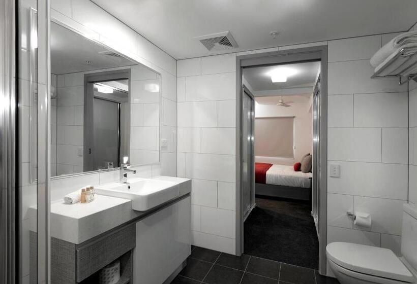 Студия Стандарт, H On Mitchell Apartment