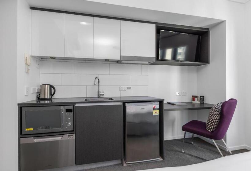 إستوديو قياسى, H On Mitchell Apartment