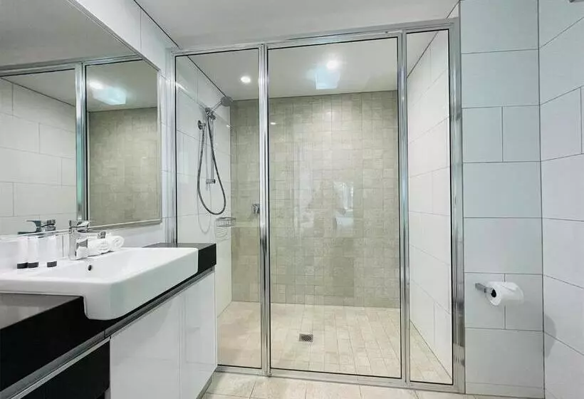 آپارتمان اجرایی 1 خوابه, H On Mitchell Apartment