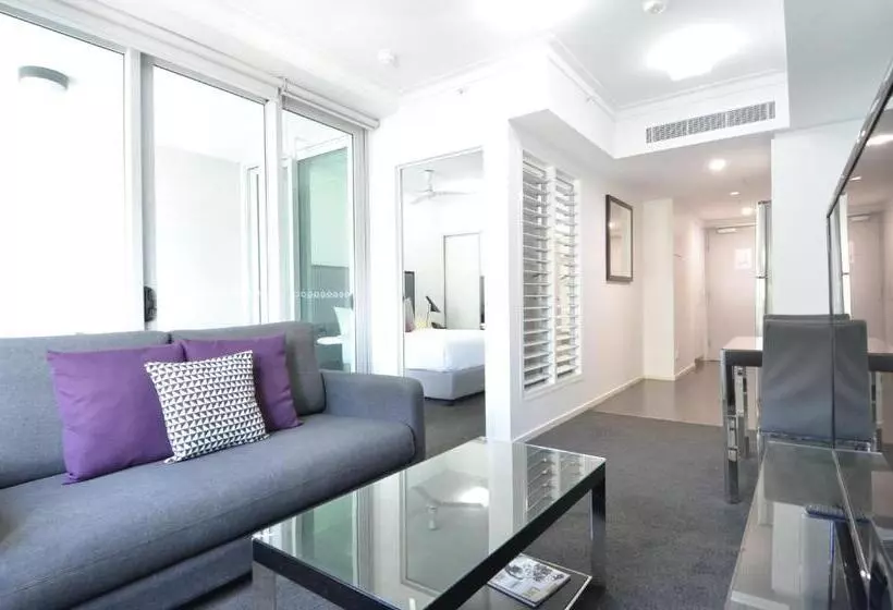 آپارتمان اجرایی 1 خوابه, H On Mitchell Apartment