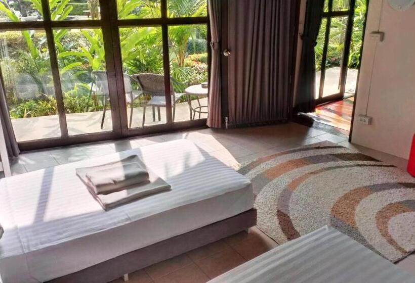 Standard-bungalow 2 Makuuhuonetta, Amber Sands Beach Resort