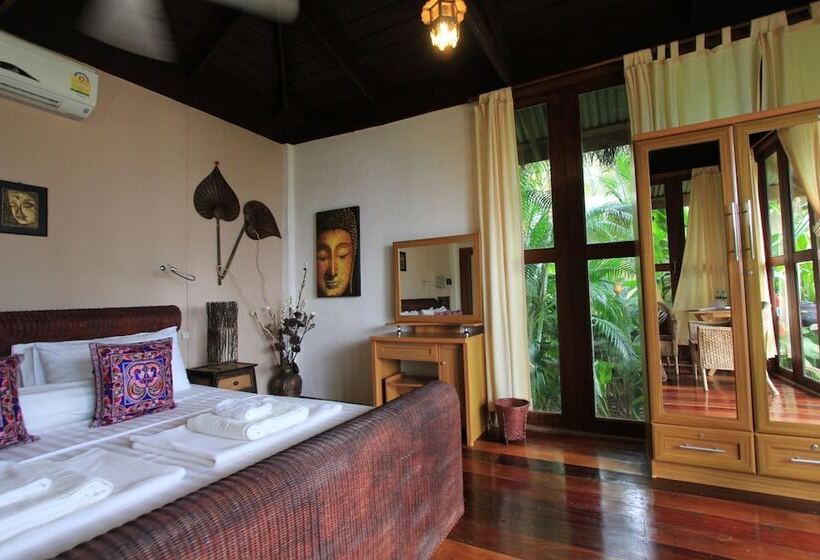 Superior-bungalow, Amber Sands Beach Resort