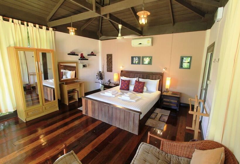 Superior-bungalow, Amber Sands Beach Resort