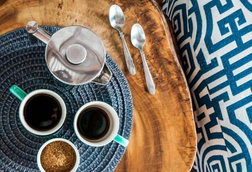 سوئیت با تخت بزرگ, Blue Osa Beach Resort & Spa